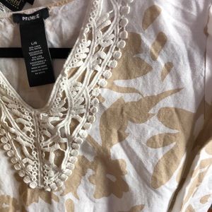 Linen blend and lace floral top Lg-XL